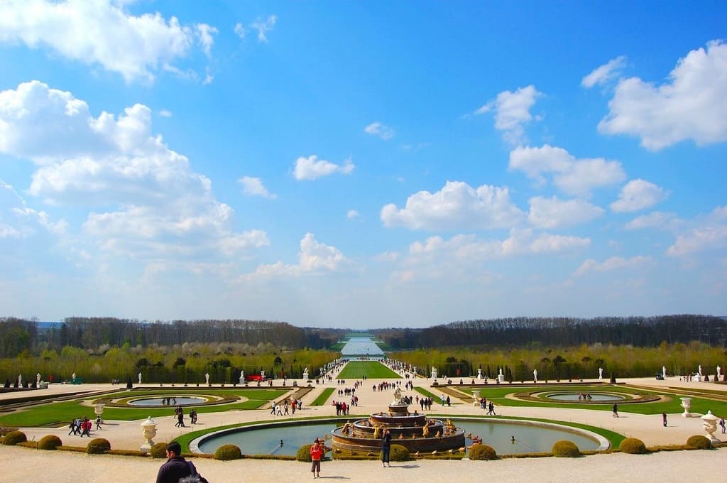 ベルサイユ宮殿　噴水　庭園