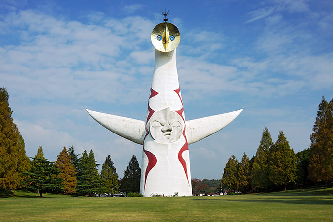 岡本太郎　太洋の塔