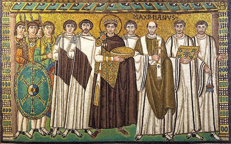 ユスティニアヌス帝と廷臣たち　サン・ヴィターレ聖堂