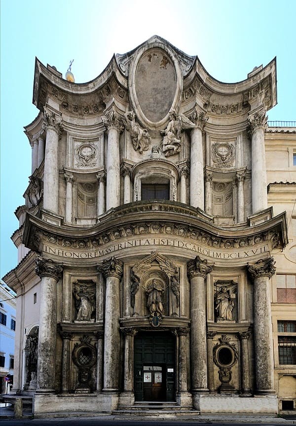 サン・カルロ・アッレ・クァットロ・フォンターネ聖堂　ファサード　
