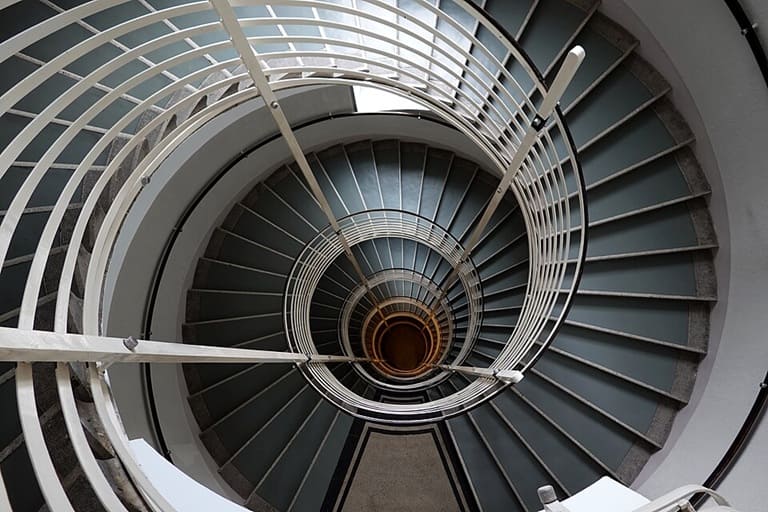 ウィーン郵便貯金局 吹き抜け